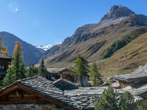 Appartement Val-d'Isère, 7 pièces, 12 personnes - FR-1-694-88