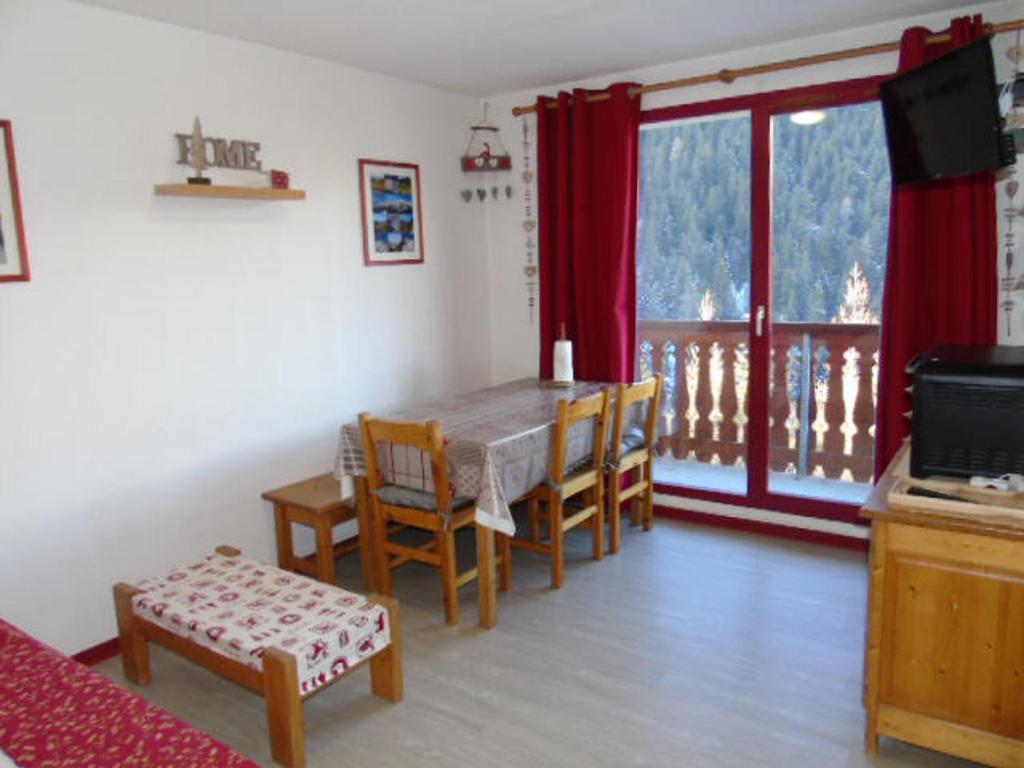 Appartement Appartement Valfréjus, 2 pièces, 6 personnes - FR-1-561-104 260 Place des Bergers Station de Valfrejus 73500 Modane