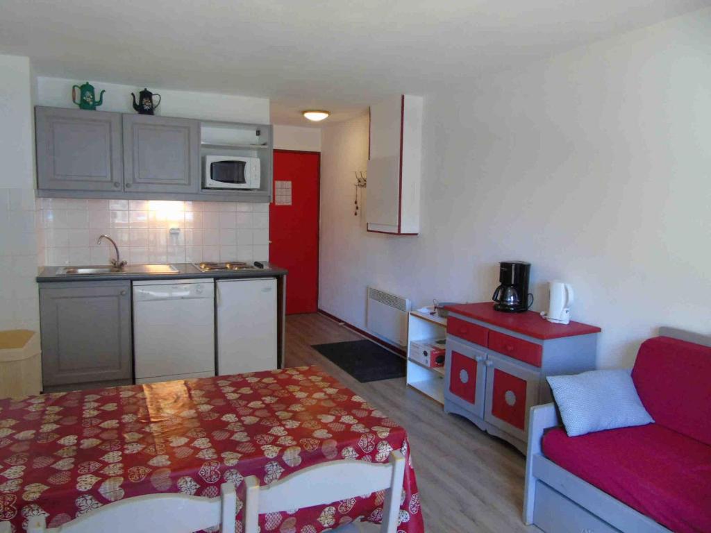 Appartement Appartement Valfréjus, 3 pièces, 6 personnes - FR-1-561-26 20 Rue des Bettets Station de Valfrejus 73500 Valfréjus