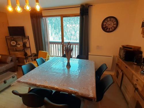Appartement Valfréjus, 3 pièces, 8 personnes - FR-1-265-230