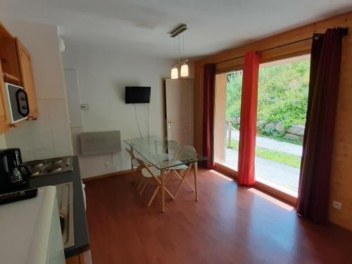 Appartement Valfréjus, 3 pièces, 8 personnes - FR-1-265-330