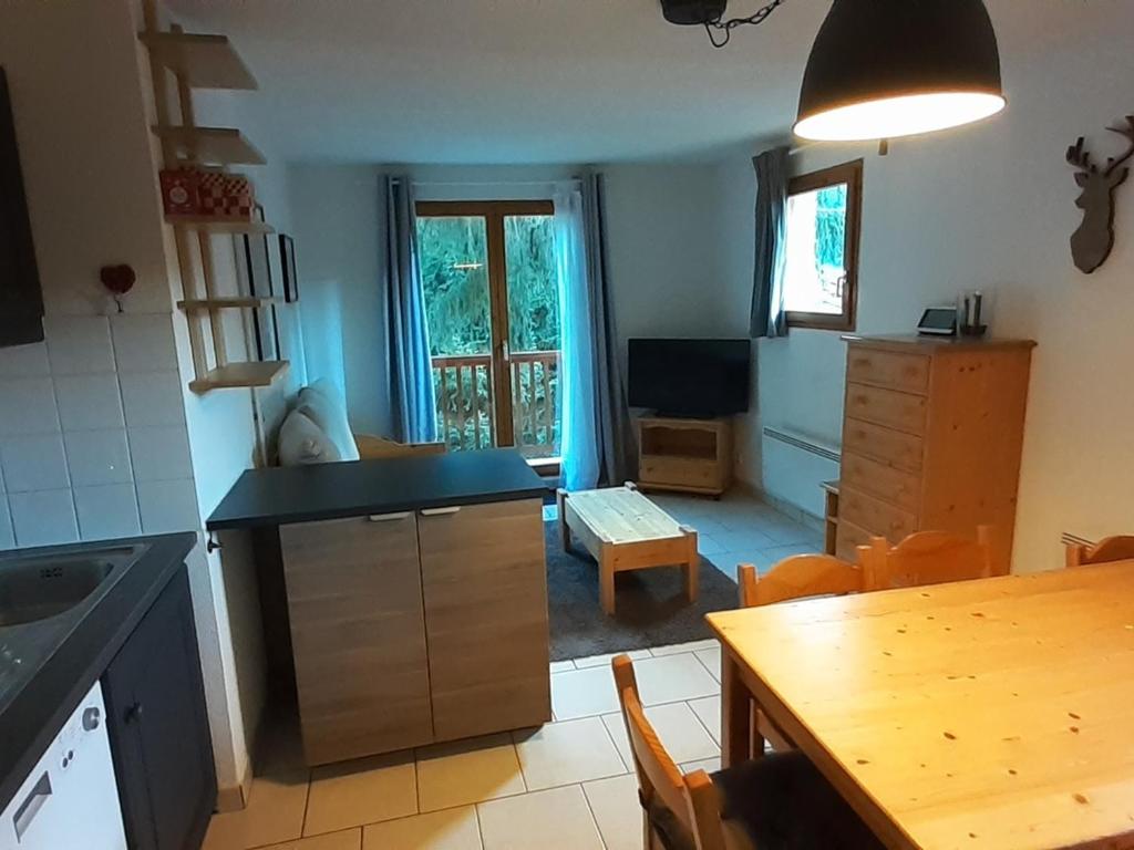 Appartement Appartement Valfréjus, 4 pièces, 8 personnes - FR-1-265-336 Rue du petit arrondaz 73500 Modane