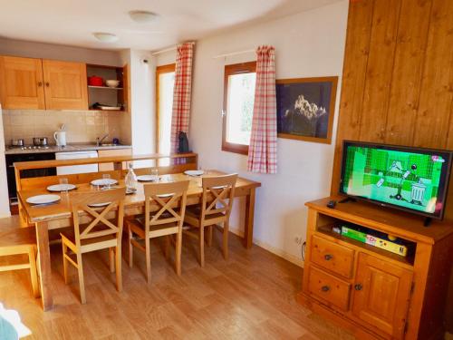 Appartement Valfréjus, 4 pièces, 8 personnes - FR-1-468-76