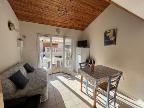 Appartement Valras-Plage, 2 pièces, 4 personnes - FR-1-701-25