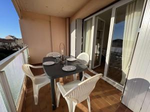 Appartement Appartement Valras-Plage, 2 pièces, 4 personnes - FR-1-701-44 25 BOULEVARD JEAN DAUGA BAT B AU 2EME ETAGE 34350 Valras-Plage Languedoc-Roussillon