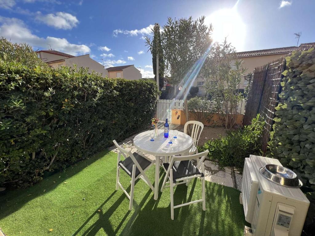 Appartement Appartement Valras-Plage, 2 pièces, 4 personnes - FR-1-701-55 RUE DES HESPERIDES APPT 67 BATIMENT C AU RDJ 34350 Valras-Plage