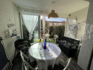 Appartement Appartement Valras-Plage, 2 pièces, 4 personnes - FR-1-701-55 RUE DES HESPERIDES APPT 67 BATIMENT C AU RDJ 34350 Valras-Plage Languedoc-Roussillon