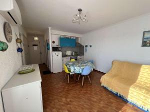 Appartement Valras-Plage, 2 pièces, 4 personnes - FR-1-701-6