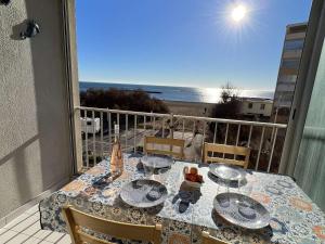 Appartement Appartement Valras-Plage, 2 pièces, 5 personnes - FR-1-701-35 13 AVENUE DES ELYSÉES APPT 154 BAT A 34350 Valras-Plage Languedoc-Roussillon