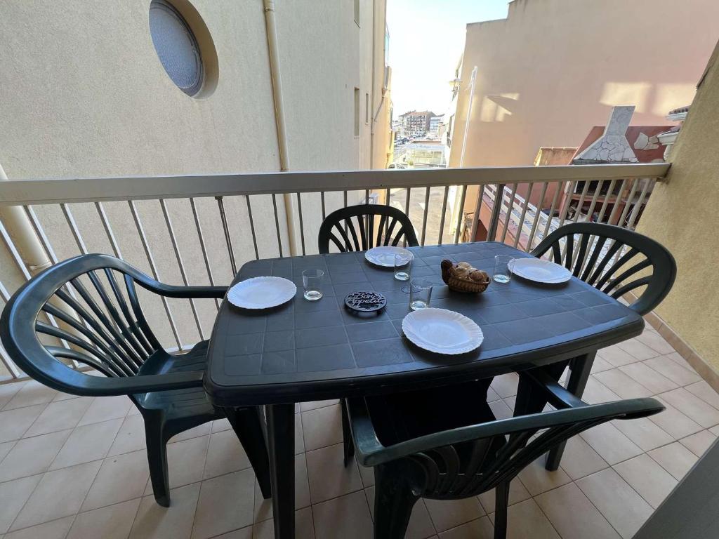 Appartement Appartement Valras-Plage, 2 pièces, 6 personnes - FR-1-701-38 29 BOULEVARD JEAN DAUGA APPT 113 AU 1ER ETAGE 34350 Valras-Plage