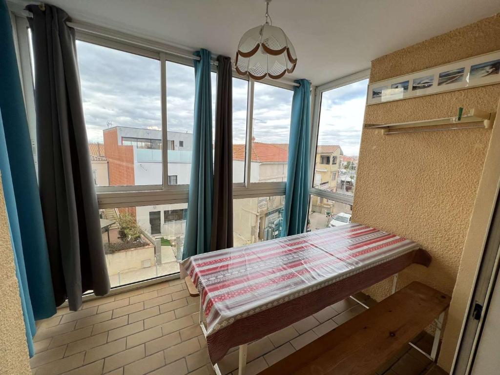 Appartement Valras-Plage, 2 pièces, 6 personnes - FR-1-701-47 2 BOULEVARD GAMBETTA AU 2EME ETAGE, 34350 Valras-Plage