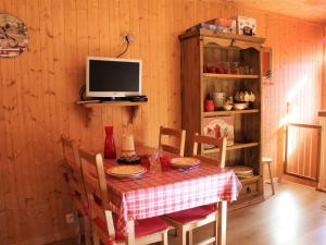 Appartement Vars, 1 pièce, 2 personnes - FR-1-330B-130
