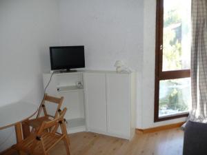 Appartement Vars, 1 pièce, 2 personnes - FR-1-330B-133
