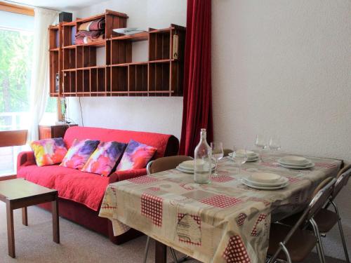 Appartement Vars, 1 pièce, 2 personnes - FR-1-330B-153