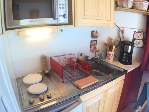 Appartement Vars, 1 pièce, 2 personnes - FR-1-330B-26