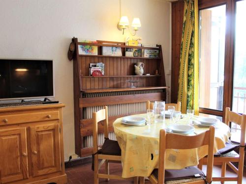 Appartement Vars, 1 pièce, 4 personnes - FR-1-330B-124