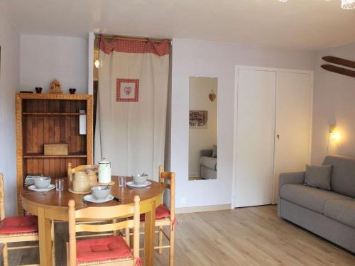 Appartement Vars, 1 pièce, 4 personnes - FR-1-330B-199