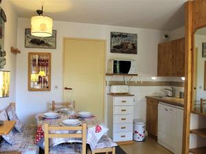 Appartement Vars, 1 pièce, 4 personnes - FR-1-330B-97