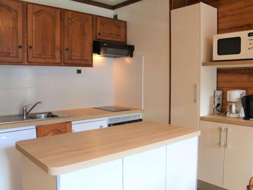 Appartement Vars, 1 pièce, 6 personnes - FR-1-330B-96