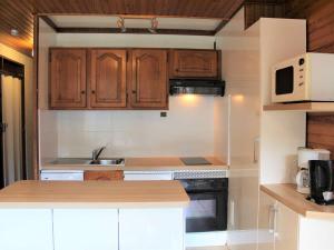 Appartement Vars, 1 pièce, 6 personnes - FR-1-330B-96
