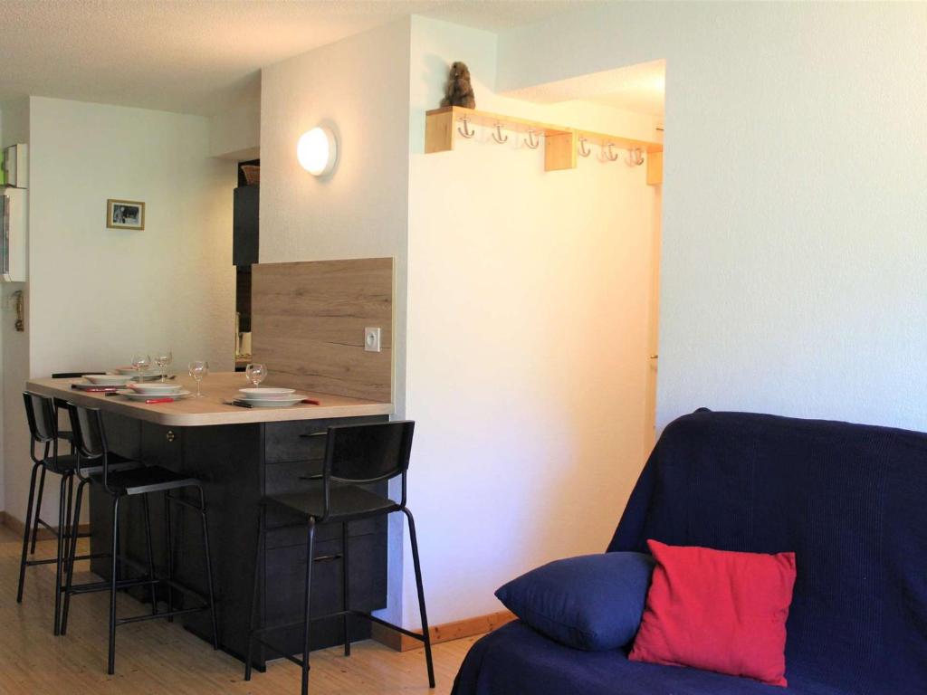 Appartement Vars, 2 pièces, 4 personnes - FR-1-330B-129 APPARTEMENT 505 5ème ETAGE Allée Jaffrin, 05560 Vars