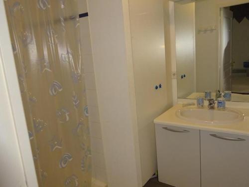 Appartement Vaux-sur-Mer, 2 pièces, 4 personnes - FR-1-494-141