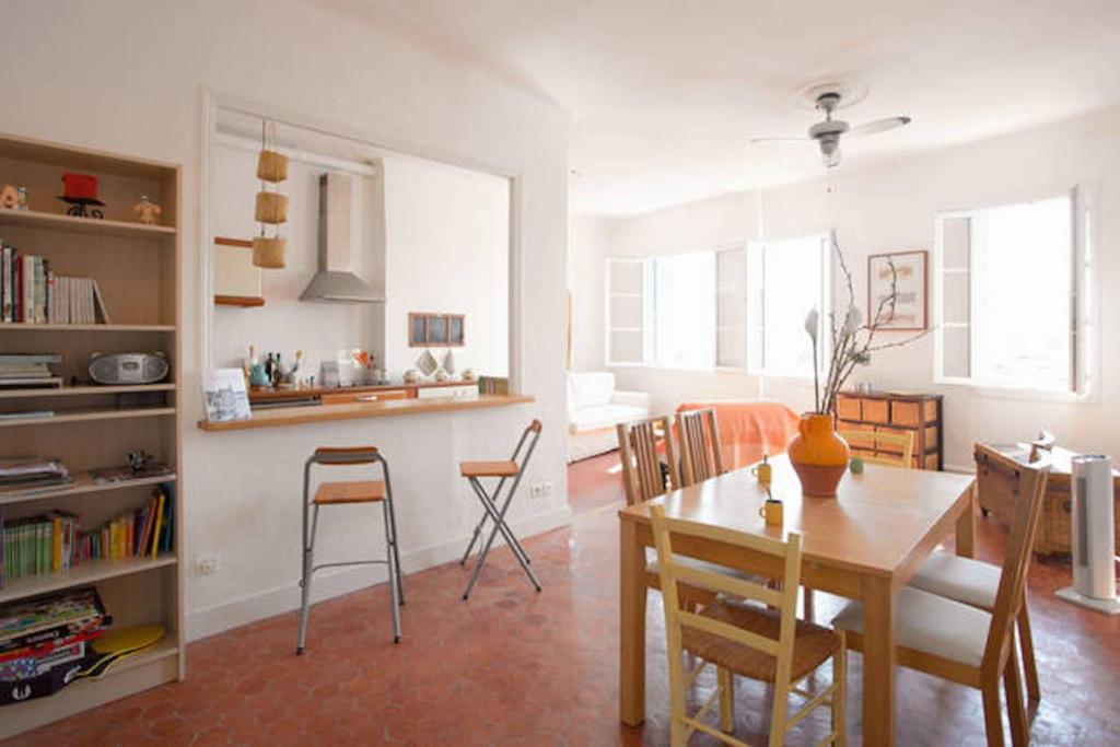 Appartement Vieux Port 2ème étage 12 Rue Adolphe Abeille, 13600 La Ciotat