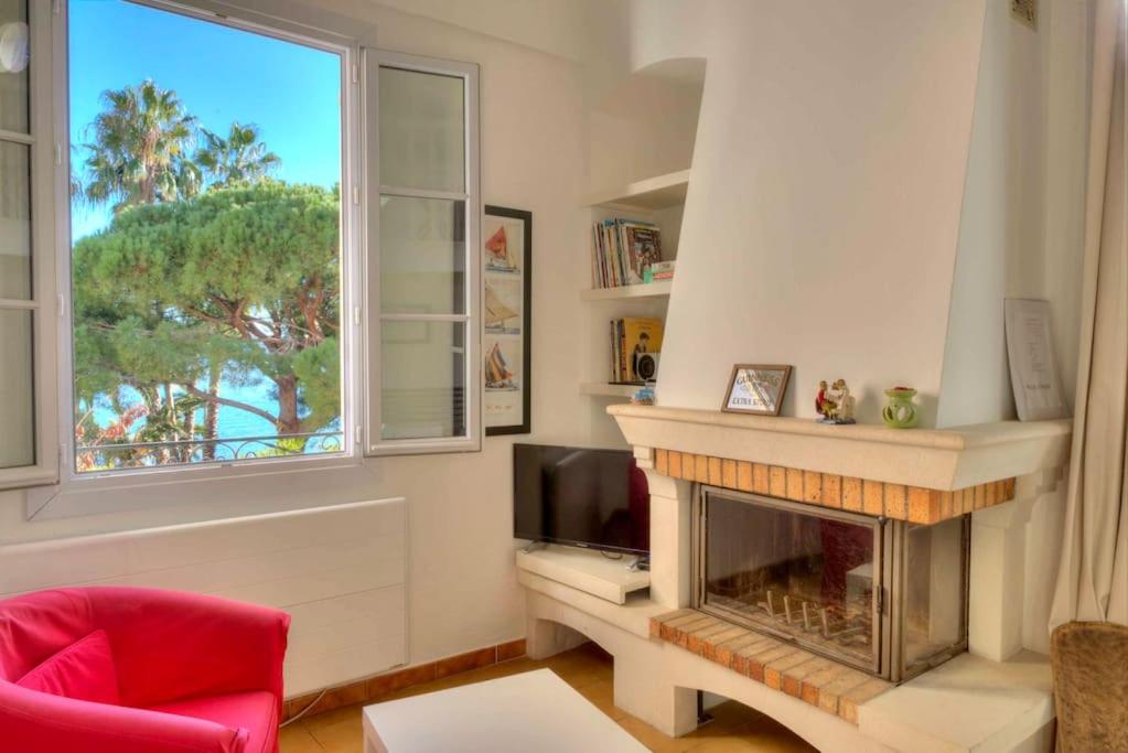 Appartement Appartement Villa Tamaris, vue mer 837 Corniche Michel Pacha 83500 La Seyne-sur-Mer