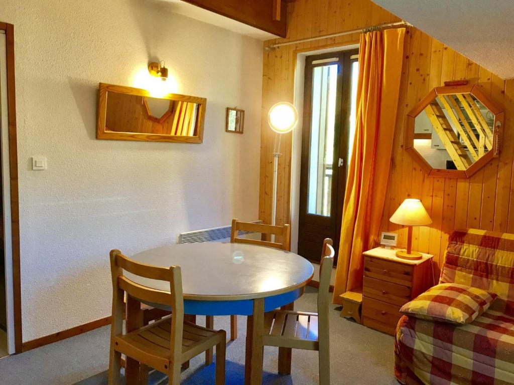 Appartement Appartement Villard-de-Lans, 2 pièces, 4 personnes - FR-1-515-95 178 rue du Professeur Debré 38250 Villard-de-Lans