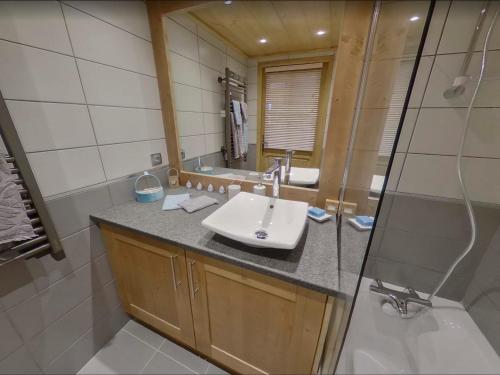 Appartement Villard-sur-Doron, 3 pièces, 6 personnes - FR-1-293-354