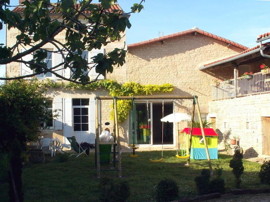 Appartement Villefagnan, 4 pièces, 6 personnes - FR-1-653-47 9 bis La Fournière, 16240 Villefagnan