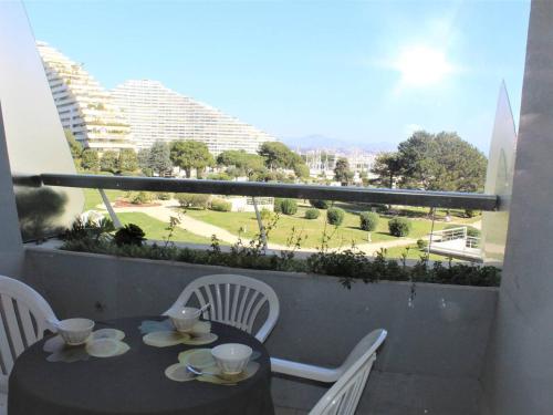 Appartement Villeneuve-Loubet, 1 pièce, 4 personnes - FR-1-252A-5