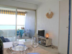 Appartement Villeneuve-Loubet, 1 pièce, 4 personnes - FR-1-252A-89