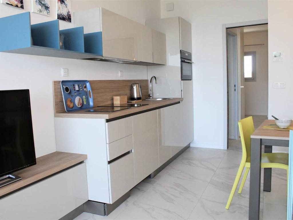 Appartement Villeneuve-Loubet, 2 pièces, 4 personnes - FR-1-252A-51 APPARTEMENT 913 au 9 éme Etage Marina Baie des Anges, 739 Avenue Jean Marchand, 06270 Villeneuve-Loubet