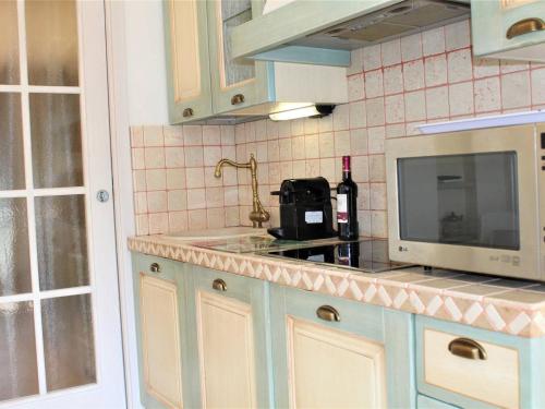 Appartement Villeneuve-Loubet, 2 pièces, 4 personnes - FR-1-252A-69