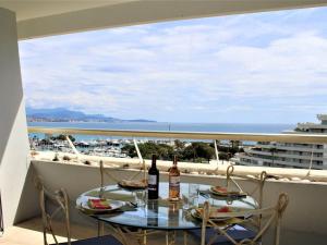 Appartement Villeneuve-Loubet, 2 pièces, 4 personnes - FR-1-252A-80