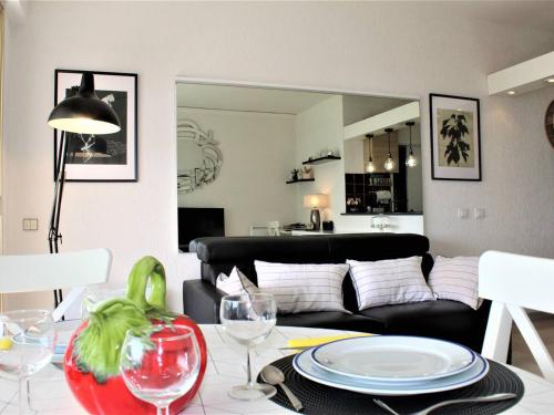 Appartement Villeneuve-Loubet, 2 pièces, 4 personnes - FR-1-252A-82
