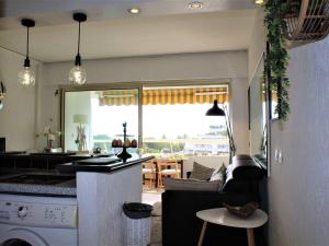 Appartement Villeneuve-Loubet, 2 pièces, 4 personnes - FR-1-252A-82