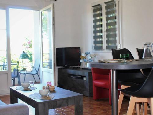 Appartement Villeneuve-Loubet, 2 pièces, 4 personnes - FR-1-252A-83