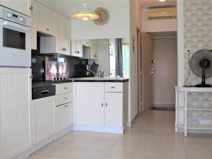 Appartement Villeneuve-Loubet, 2 pièces, 4 personnes - FR-1-252A-84