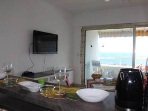 Appartement Villeneuve-Loubet, 2 pièces, 4 personnes - FR-1-252A-90