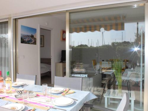 Appartement Villeneuve-Loubet, 3 pièces, 4 personnes - FR-1-252A-59