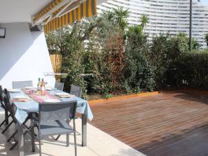 Appartement Villeneuve-Loubet, 3 pièces, 4 personnes - FR-1-252A-59