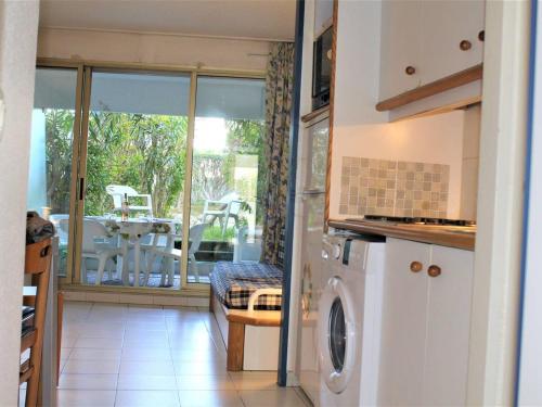 Appartement Villeneuve-Loubet, 3 pièces, 6 personnes - FR-1-252A-73
