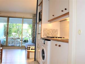 Appartement Villeneuve-Loubet, 3 pièces, 6 personnes - FR-1-252A-73