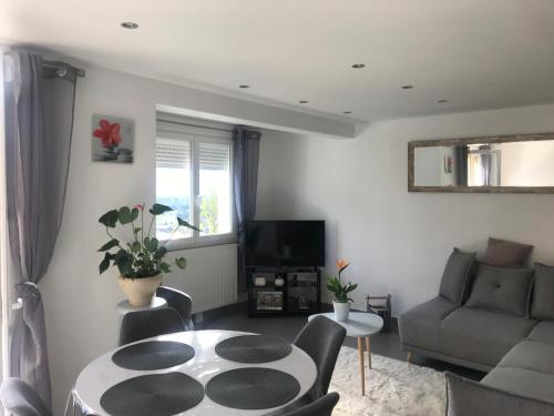Appartement Appartement vu sur mont blanc 95 clos de la haute corniche 74700 Sallanches Rhône-Alpes