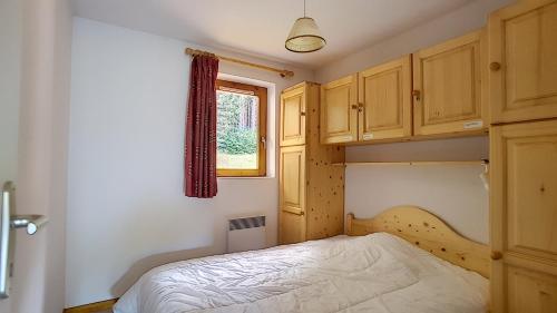 APPARTEMENT VUE DEGAGEE SAINT JEAN D'AULPS STATION 6 personnes OURSON 56