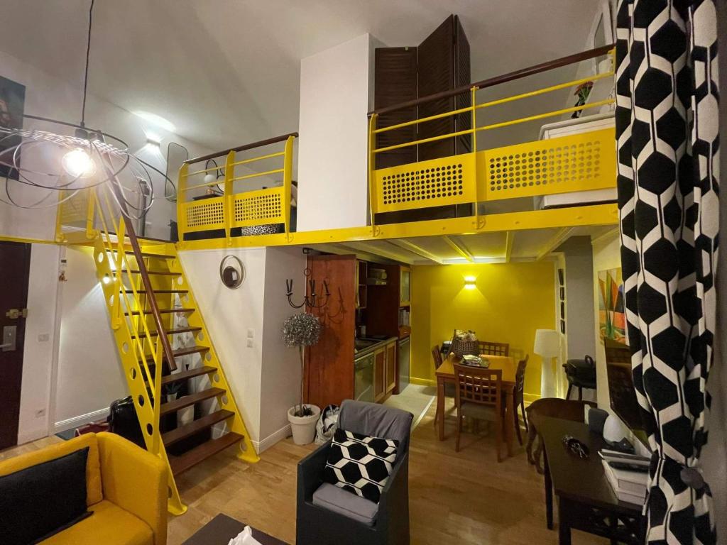 Appartement vue latérale mer Place du Trehic, 44490 Le Croisic
