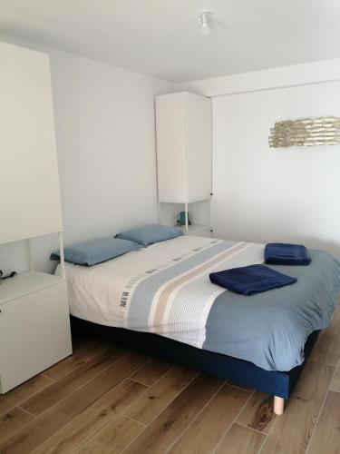 Appartement vue mer, 200m de la plage