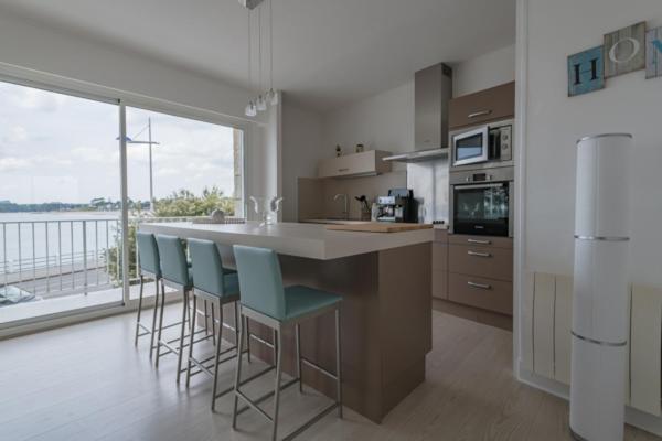 Appartement vue mer 1er étage résidence Kerhornou 41 Corniche de la Plage, 29950 Bénodet
